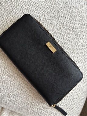 kate spade Black Saffiano Zip Wallet with Gold Plaque